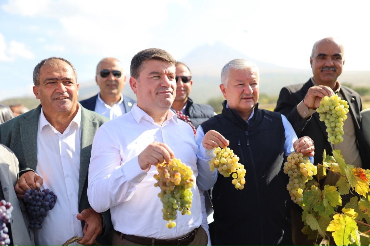 AKSARAY’DA 4. GELENEKSEL BAĞ BOZUMU VE PEKMEZ FESTİVALİ DÜZENLENDİ